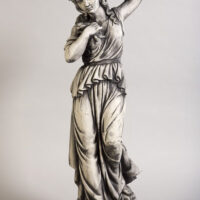 seisev naine ART 433